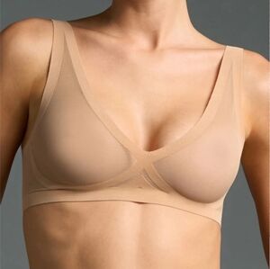 Eby Seamless "Champagne" Bralette
